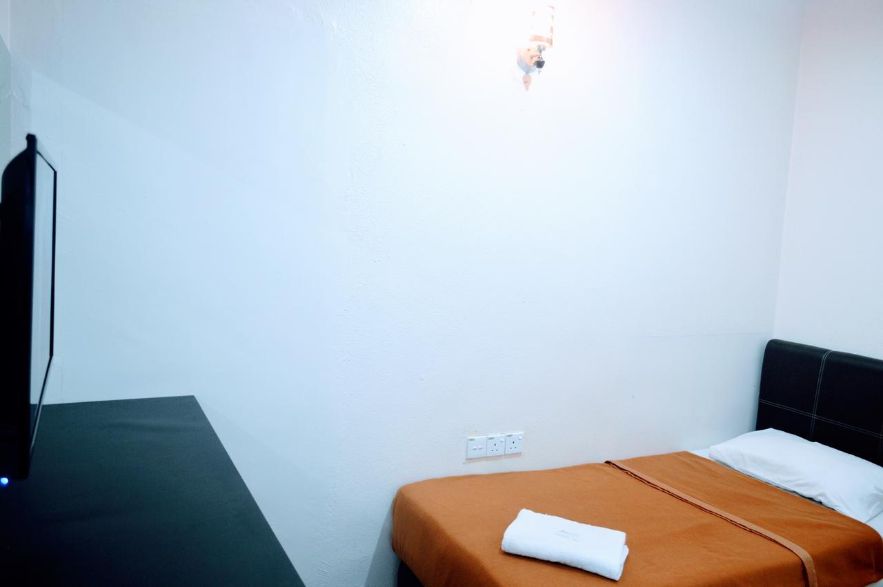 冒险旅馆酒店 哥打丁宜 外观 照片