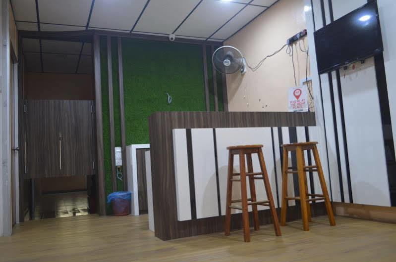 冒险旅馆酒店 哥打丁宜 外观 照片